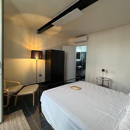 Beach Suites - By Lido Scalzone Castel Volturno Dış mekan fotoğraf