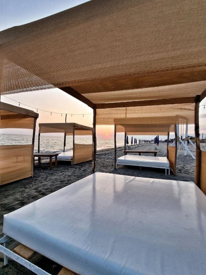 Beach Suites - By Lido Scalzone Castel Volturno Dış mekan fotoğraf