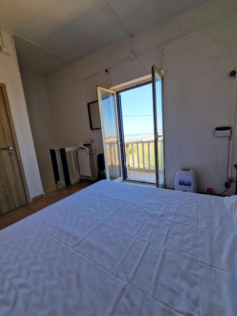 Beach Suites - By Lido Scalzone Castel Volturno Dış mekan fotoğraf