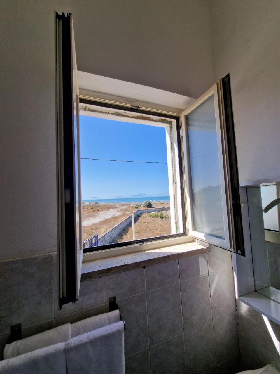 Beach Suites - By Lido Scalzone Castel Volturno Dış mekan fotoğraf