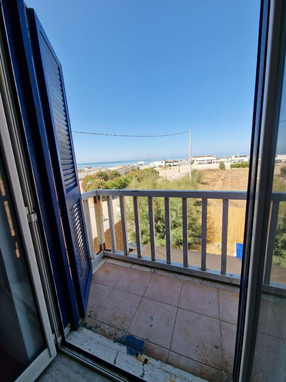 Beach Suites - By Lido Scalzone Castel Volturno Dış mekan fotoğraf